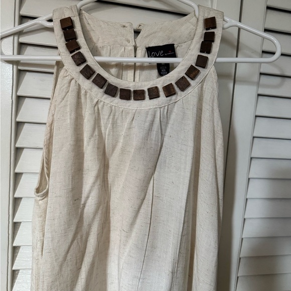 Cream Halter Dress with Wooden Bead Detail - Picture 2 of 3